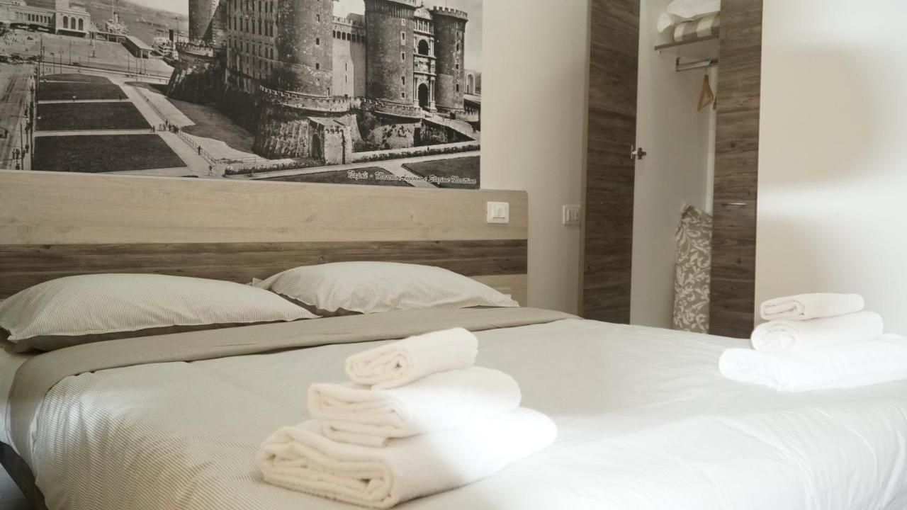 Donna Vicenza Bed & Breakfast Neapel Exterior foto