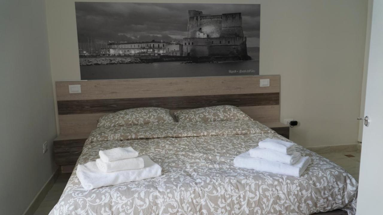 Donna Vicenza Bed & Breakfast Neapel Exterior foto