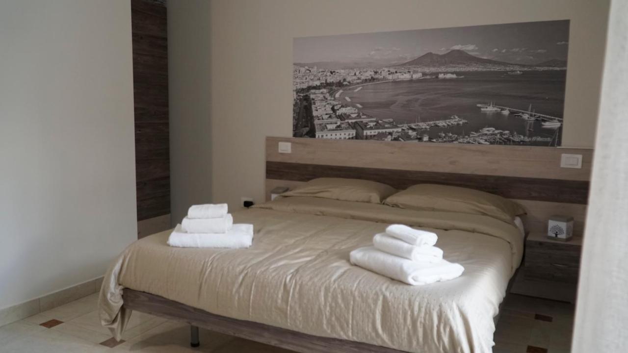 Donna Vicenza Bed & Breakfast Neapel Exterior foto