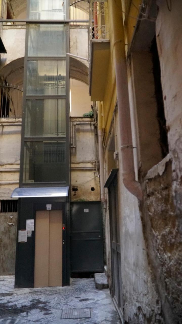 Donna Vicenza Bed & Breakfast Neapel Exterior foto